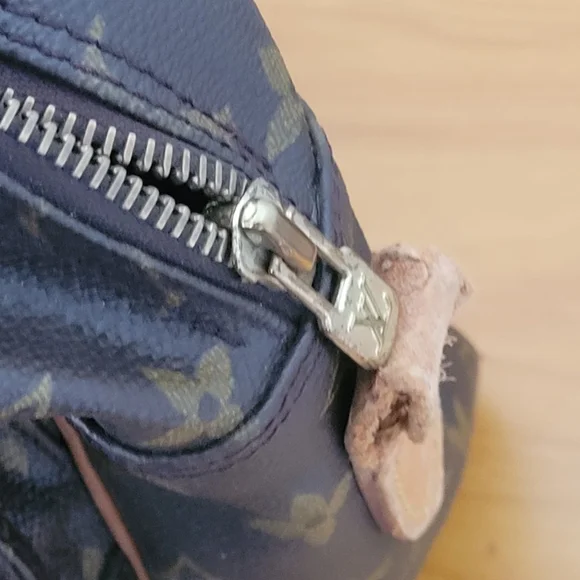 Louis Vuitton Monogram Brown Messenger Bag - Picture 7 of 16